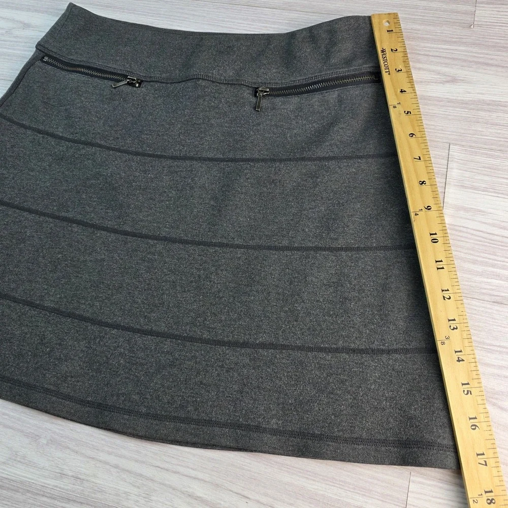 Athleta Elastic Waist Pull On Skirt Gray A Line Zippered Pockets-Sz Small Preppy